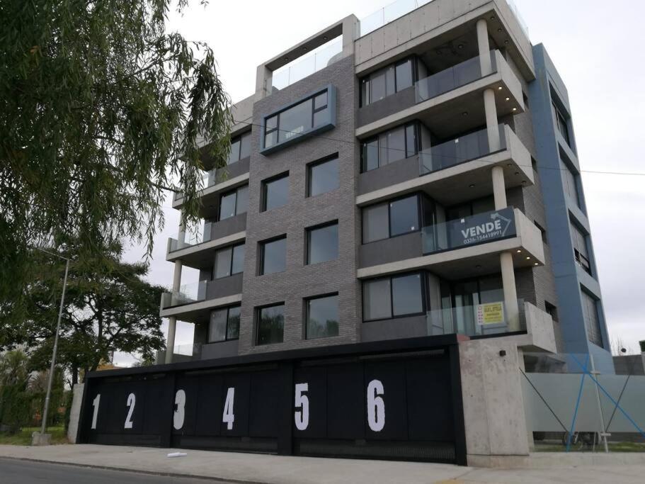 Ferienwohnung Depto. En Costanera Frente Al Rio 2 A 4 Personas San Nicolás de los Arroyos Exterior foto